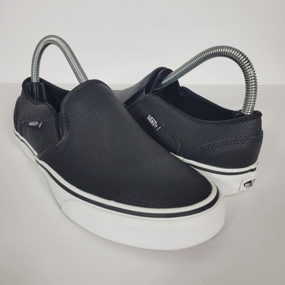 vans asher perf leather black
